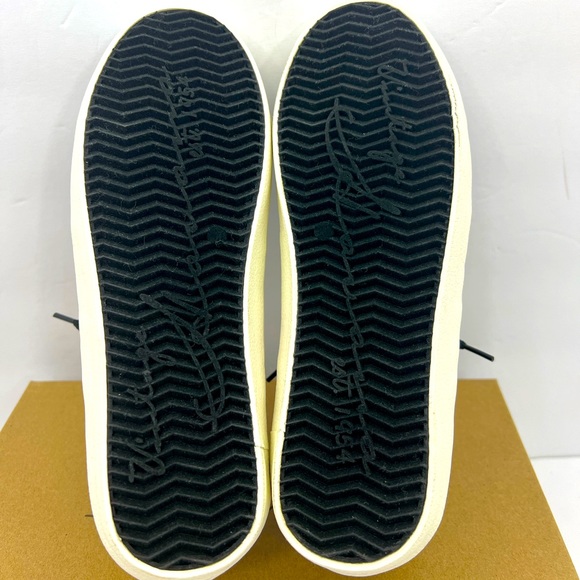 VINTAGE HAVANA, TENNIS SHOES,BLACK WITH RAINBOW SHINY STRIPES ON THE SIDE SIZE 6 - Picture 11 of 15